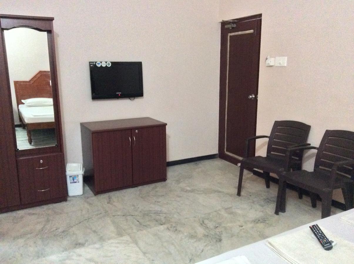 Sakthi Lodge Dharapuram Phòng bức ảnh